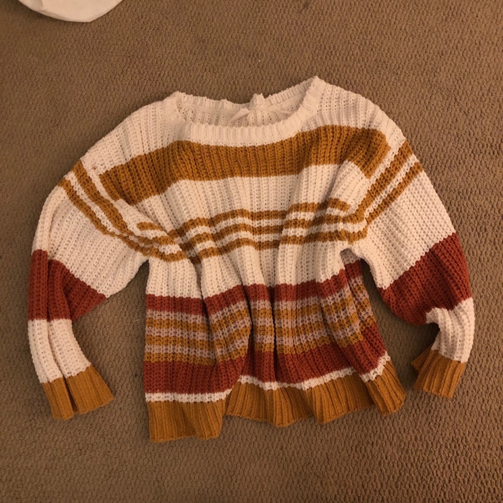 Oversized Sweater red and yellow fits like L/XL